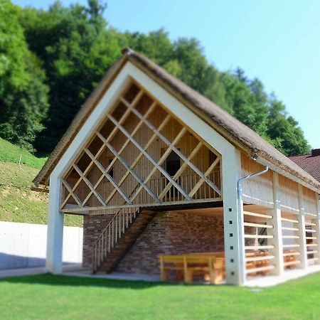Farm Stay Zurej Sentjur Ngoại thất bức ảnh